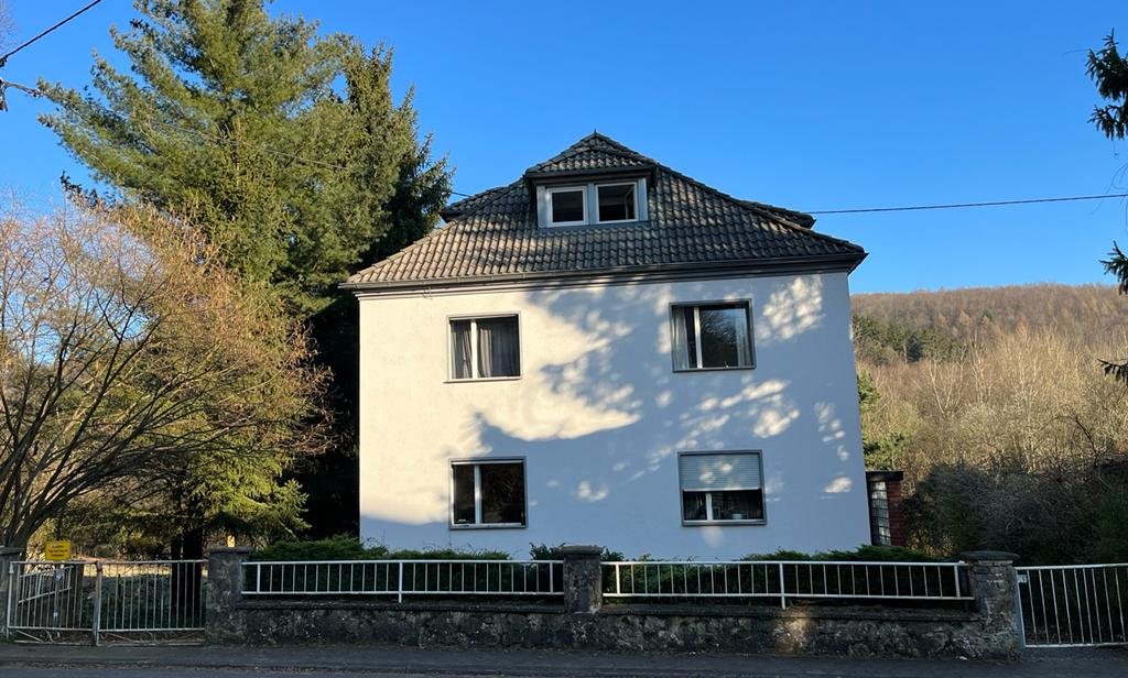 SCHEIDT : Stilvolles 3 - Familienhaus mit POTENTIAL in GEFRAGTER LAGE !
