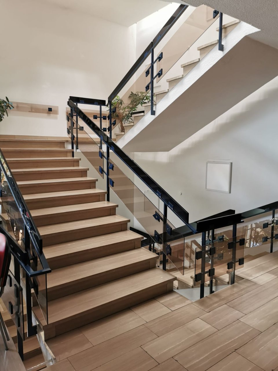 LEBACH : Ca. 180 m² GEWERBEFLÄCHE mit DACHTERRASSE für PRAXIS, BÜRO etc im = FREKLA - HAUS = !