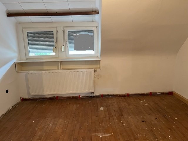 EPPELBORN : GEPFLEGTES Wohnhaus mit familienfreundlichem GRUNDRISS !