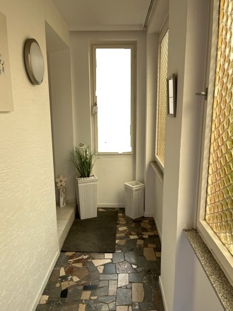 EPPELBORN : GEPFLEGTES Wohnhaus mit familienfreundlichem GRUNDRISS !