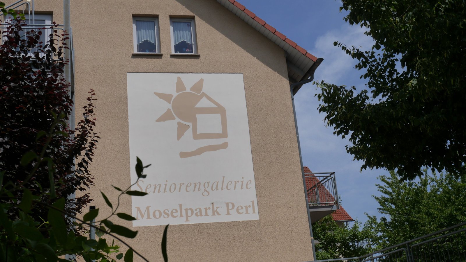 PERL : ALTERSGERECHTE Wohnung in der = SENIORENGALERIE MOSELPARK = mit Terrasse !