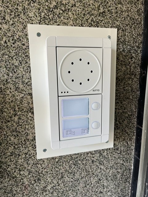 LEBACH : Sanierte MAISONETTE - Wohnung im ZENTRUM mit ca. 22 m² BALKON !