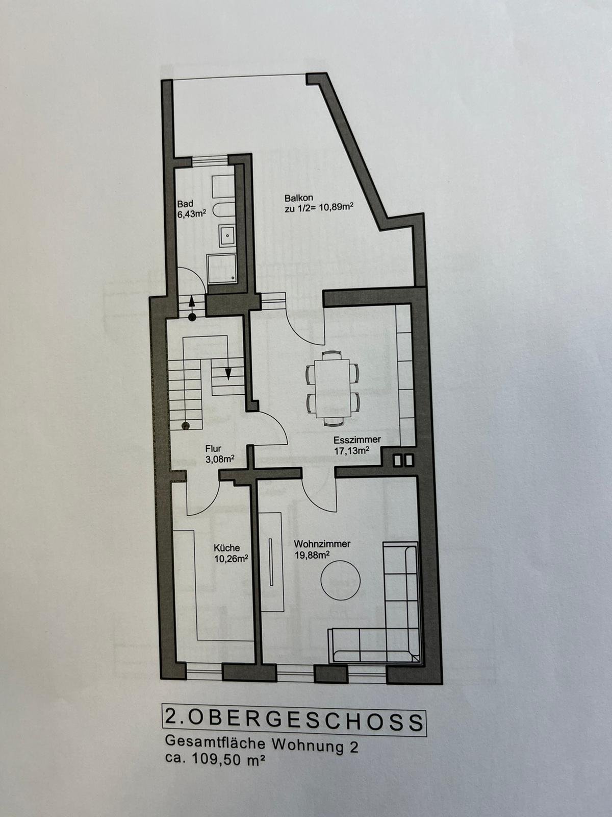 LEBACH : Sanierte MAISONETTE - Wohnung im ZENTRUM mit ca. 22 m² BALKON !
