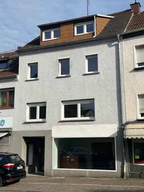 LEBACH : Sanierte MAISONETTE - Wohnung im ZENTRUM mit ca. 22 m² BALKON !