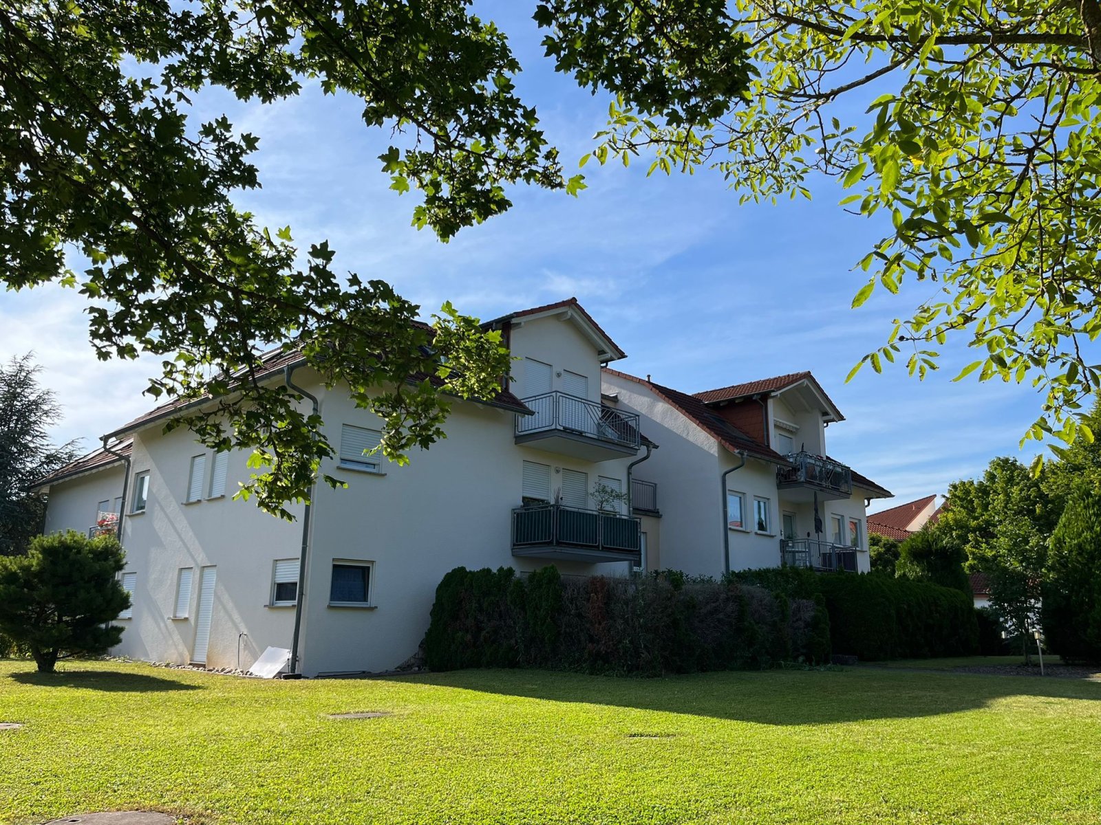 PERL : ALTERSGERECHTE Wohnung in der = SENIORENGALERIE MOSELPARK = mit Terrasse !