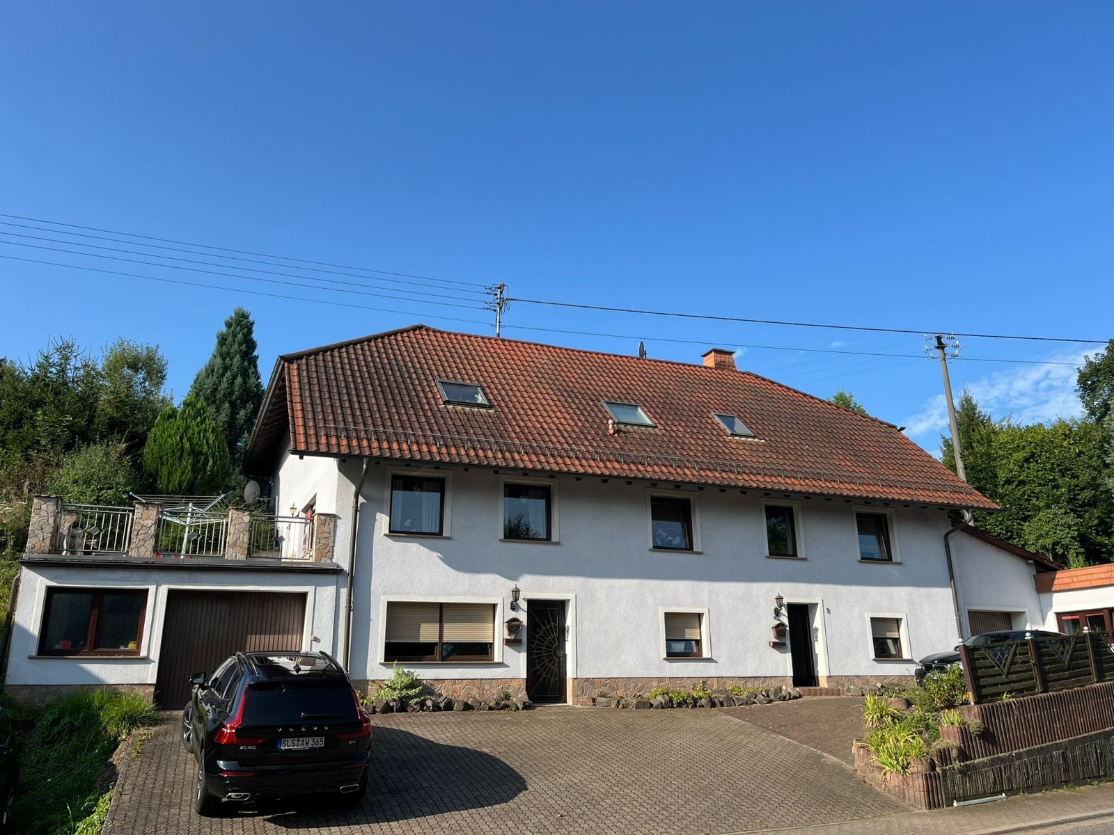 THOLEY-OT : Ideal für TIERFREUNDE mit 6711 m² GRUNDSTÜCK, SCHWIMMTEICH und großer PHOTOVOLTAIK - ANLAGE !