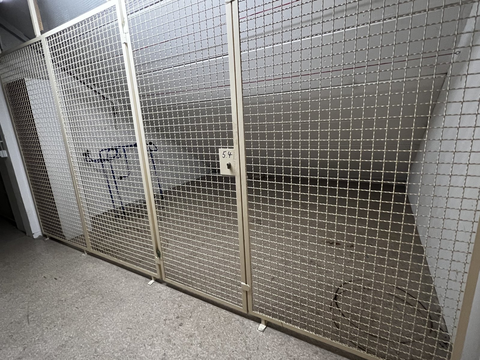 MALSTATT : 2 ZKB - Wohnung mit DACHTERRASSE in gepflegter Wohnanlage !