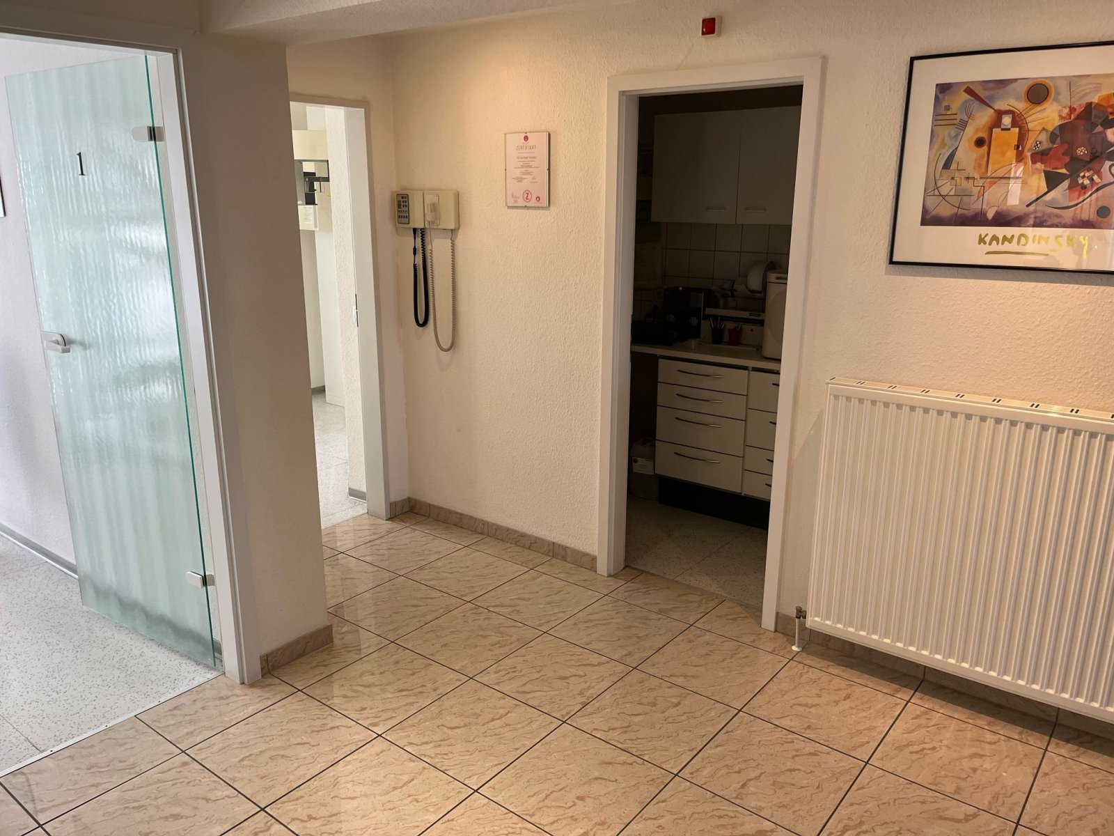 DILLINGEN  : Ideale Gewerbefläche für BÜRO oder PRAXIS mit Fahrstuhl !