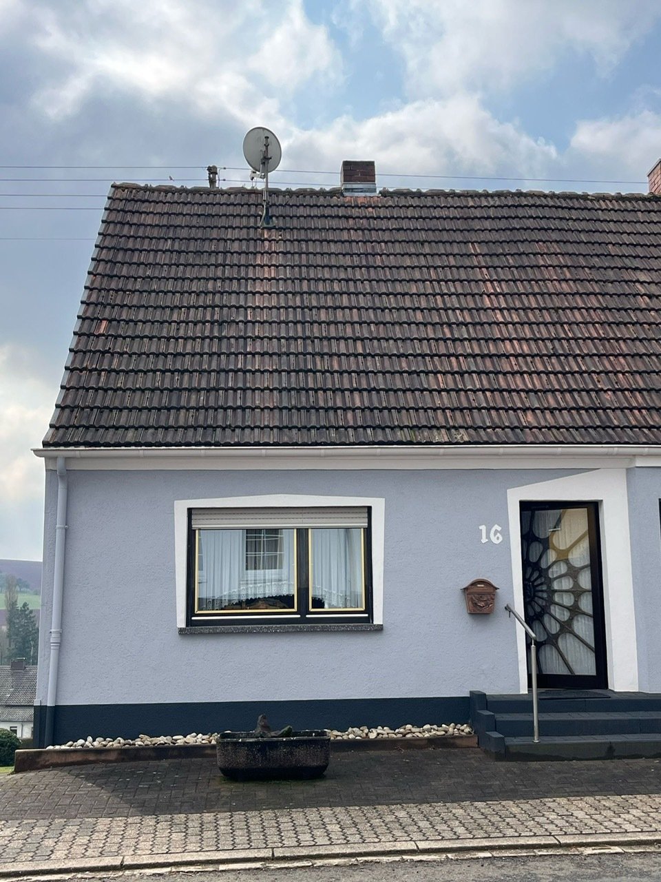 LEBACH : KLEINES Haus mit ANBAU - POTENTIAL und 1506 m² TRAUMGRUNDSTÜCK !