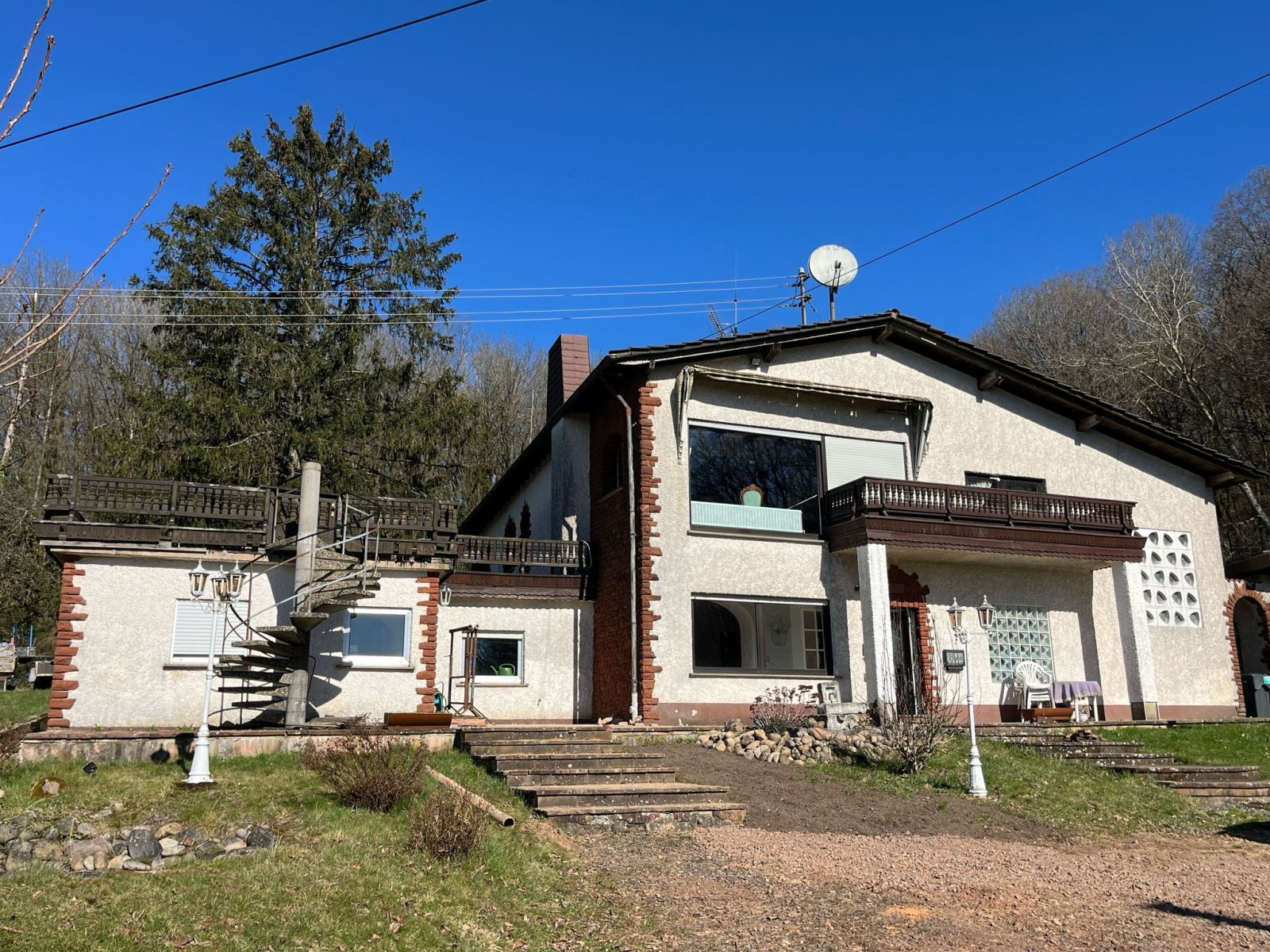 GRESAUBACH : 1 - 2 Familienhaus am WALDRAND im AUSSENBEREICH mit FERNBLICK !