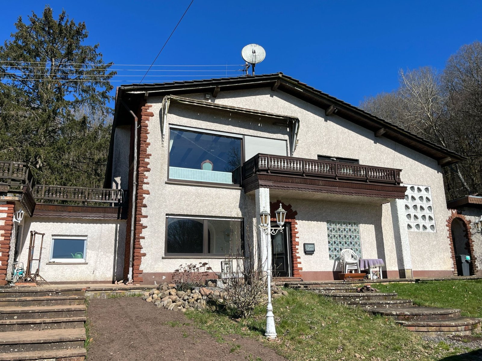 GRESAUBACH : 1 - 2 Familienhaus am WALDRAND im AUSSENBEREICH mit FERNBLICK !
