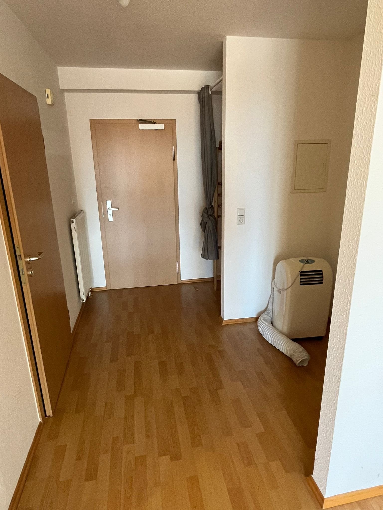 LEBACH : Gepflegte 1 ZKB - Wohnung mit Fahrstuhl und Einbauküche !