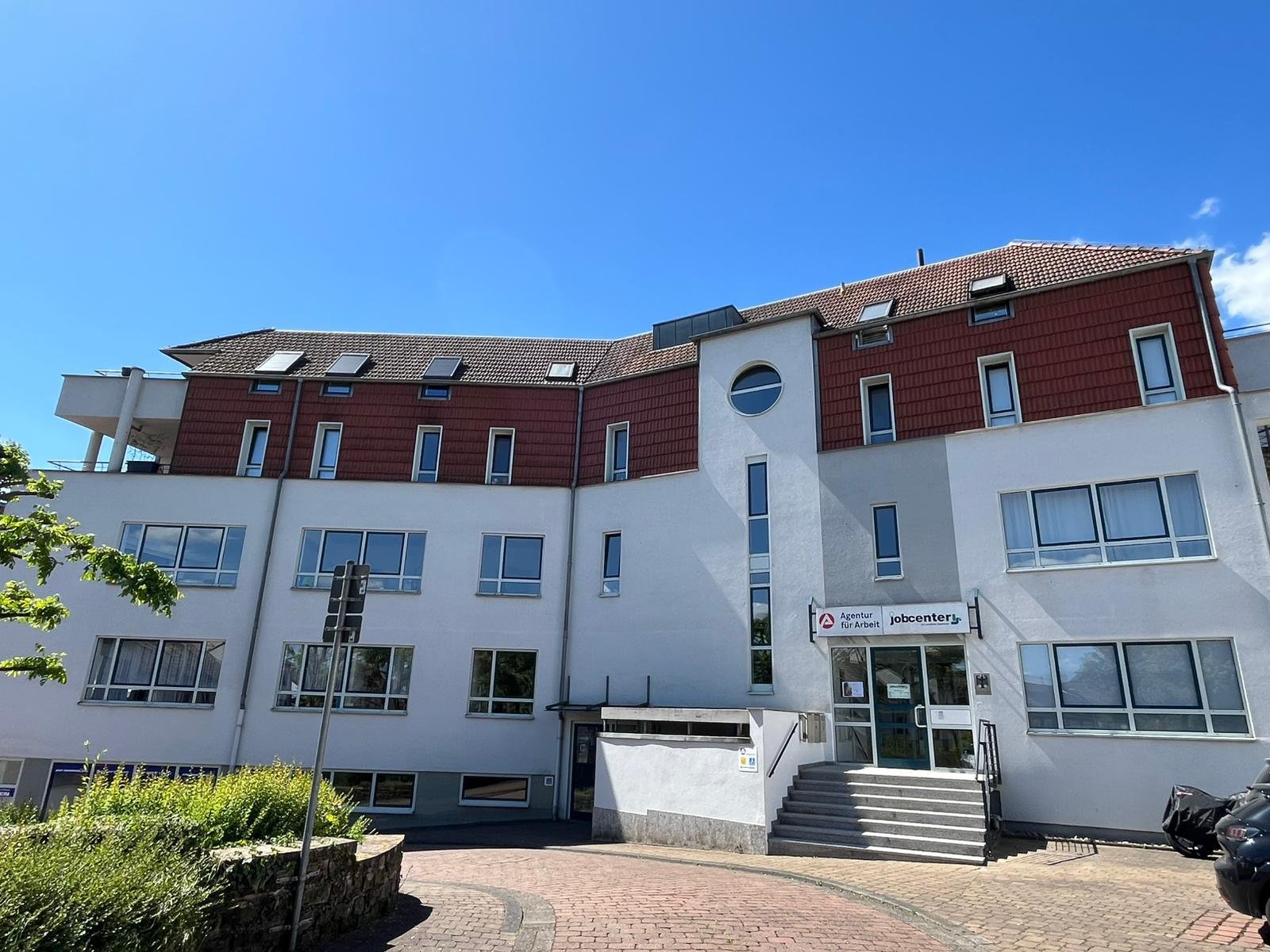 LEBACH : Gepflegte 1 ZKB - Wohnung mit Fahrstuhl und Einbauküche !