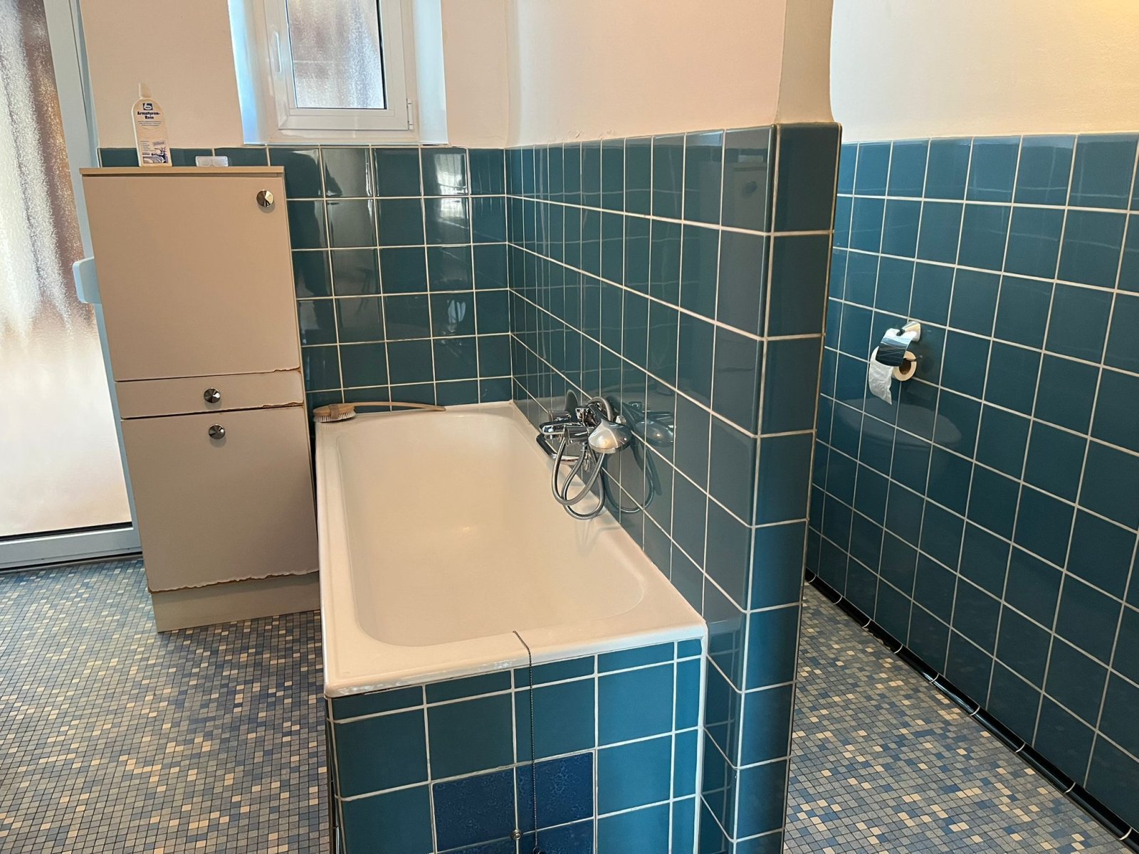 GRESAUBACH : Wohn- und Geschäftshaus mit seit 1958 bestehender = TRADITIONSMETZGEREI = !