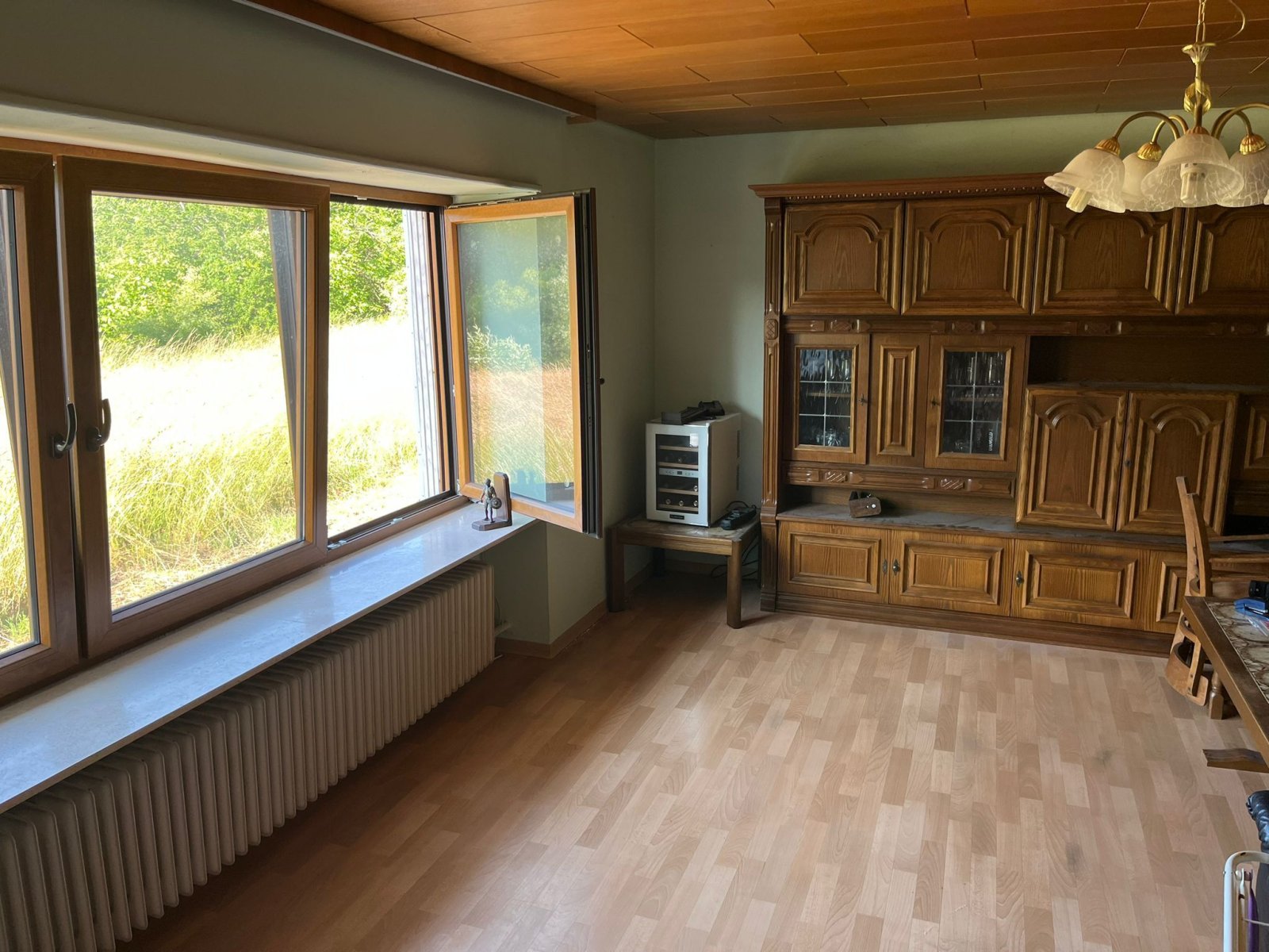 ÜBERROTH : Handwerkerobjekt mit POTENTIAL und 2019 m² Grundstück !