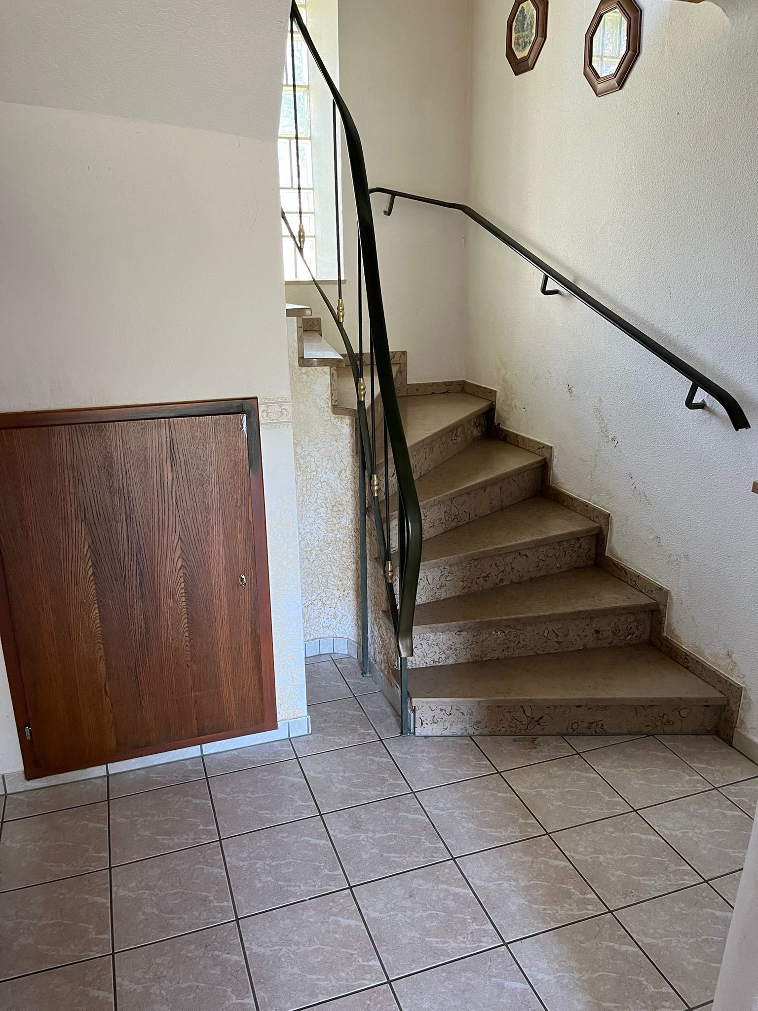 ÜBERROTH : Handwerkerobjekt mit POTENTIAL und 2019 m² Grundstück !