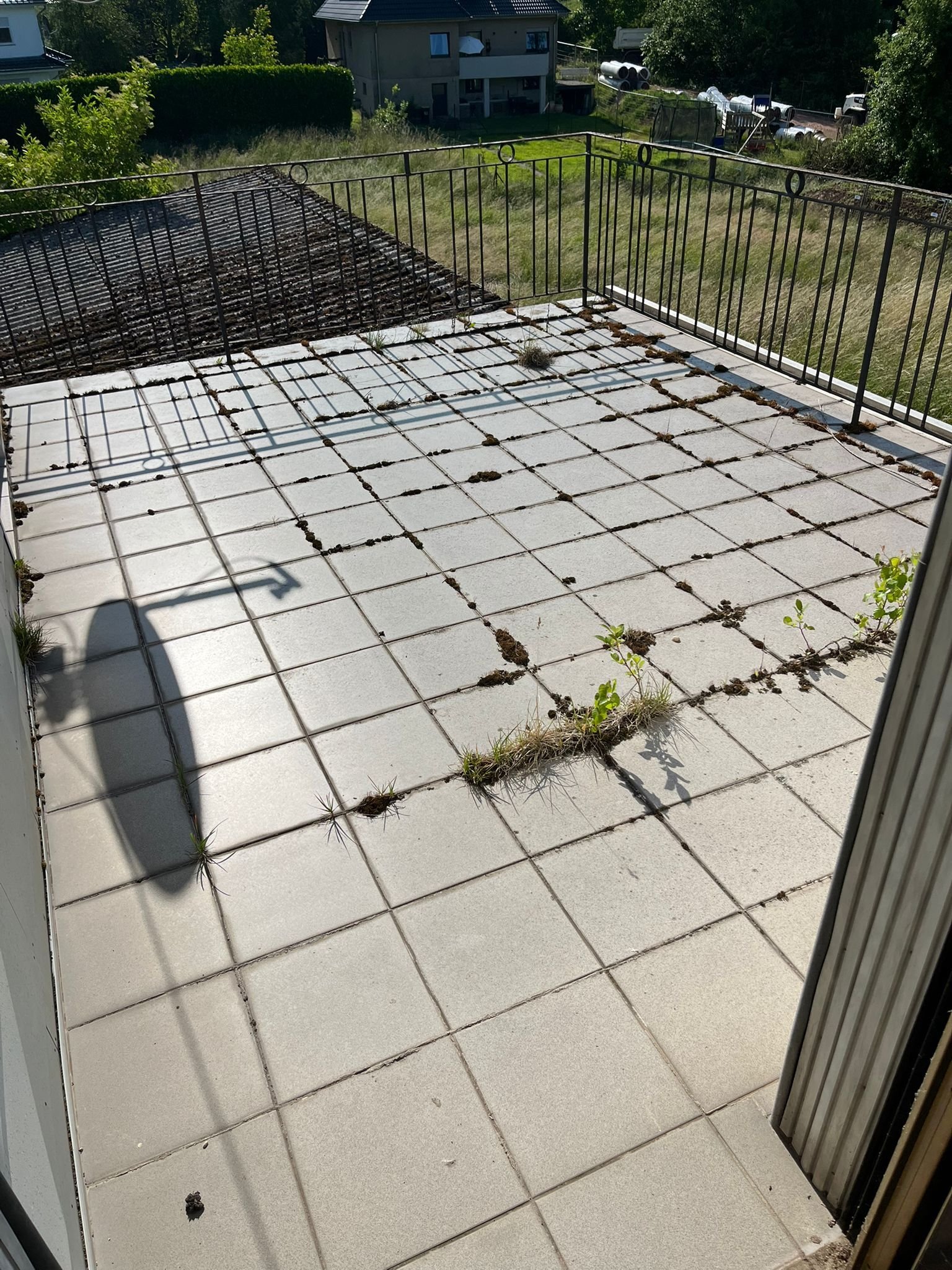 ÜBERROTH : Handwerkerobjekt mit POTENTIAL und 2019 m² Grundstück !