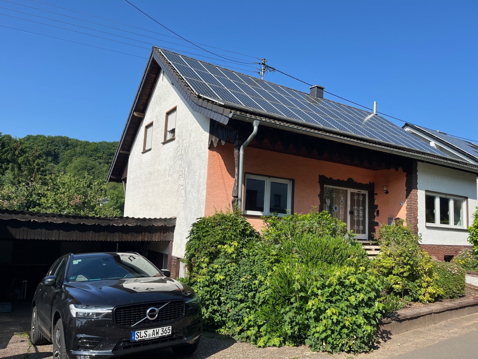 LIMBACH : 1 - 2 Familienhaus mit PHOTOVOLTAIK - ANLAGE in RUHIGER Lage !