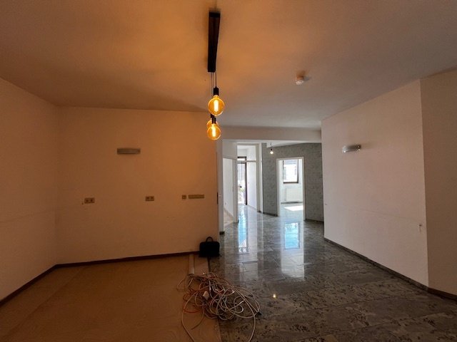 WIESBACH : Ca. 130 m² Büro- / Praxisfläche mit 4 Stellplätzen zur individuellen NUTZUNG ! !