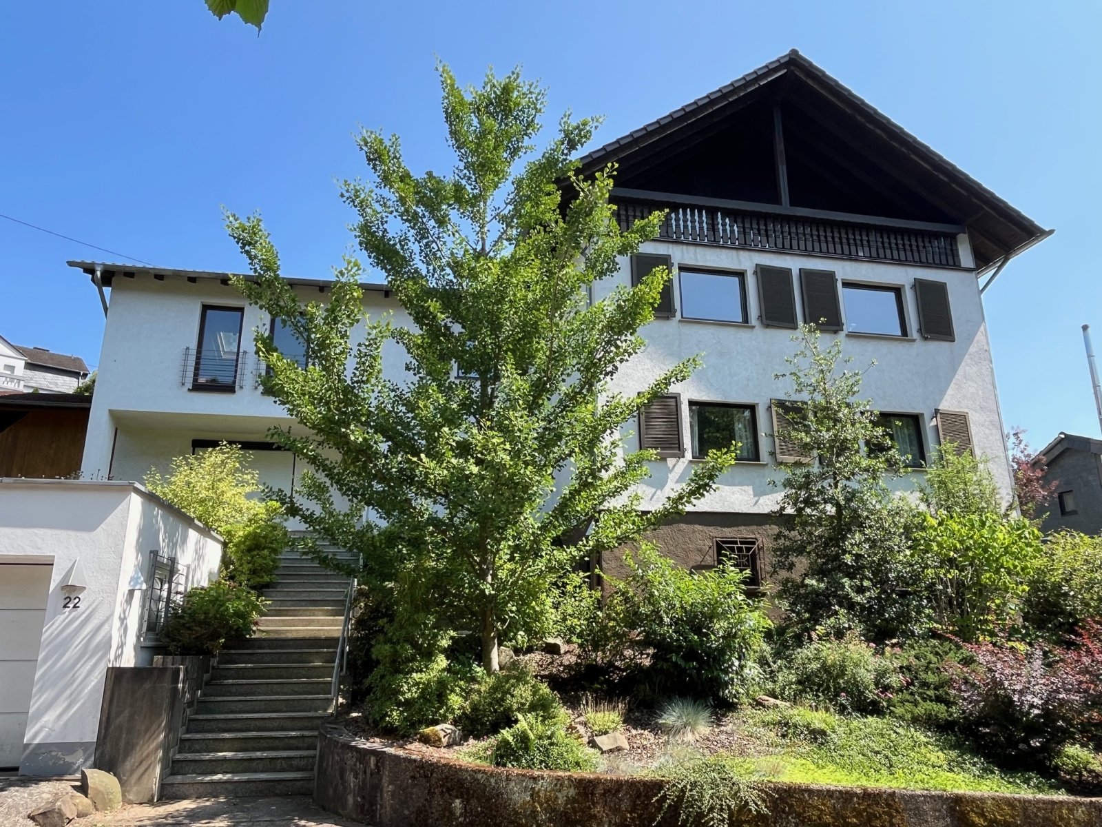 LEBACH : ANWESEN für INDIVIDUALISTEN mit 282 m² Wohnfläche in GEFRAGTER Wohnlage !