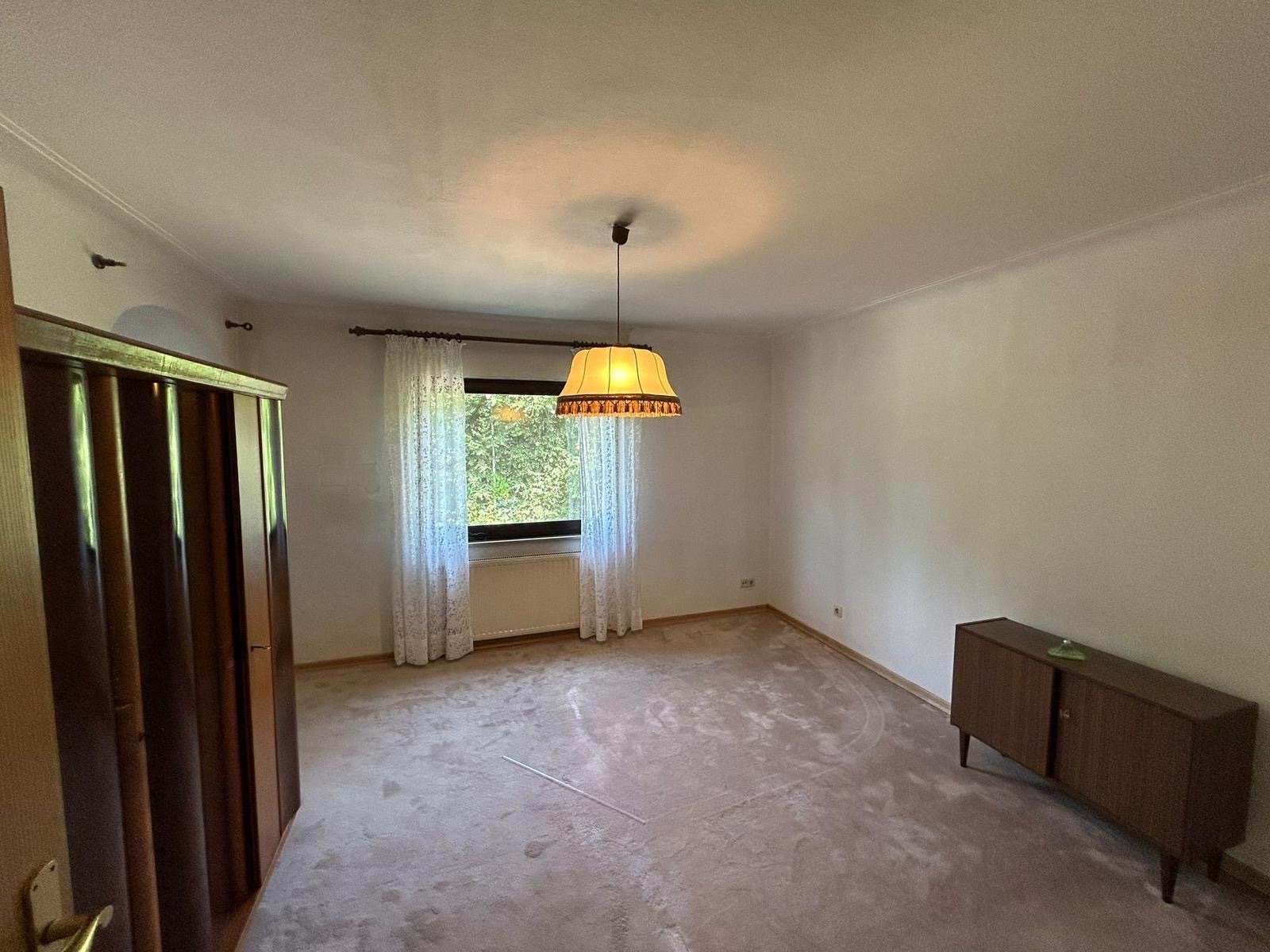 LEBACH : ANWESEN für INDIVIDUALISTEN mit 282 m² Wohnfläche in GEFRAGTER Wohnlage !