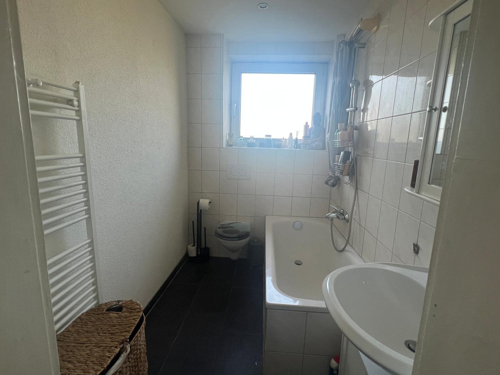 LEBACH : Solides vermietetes 4 - Familienhaus mit CHARAKTER und POTENTIAL !
