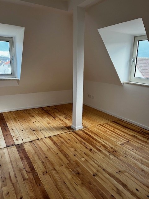 LEBACH : Solides vermietetes 4 - Familienhaus mit CHARAKTER und POTENTIAL !