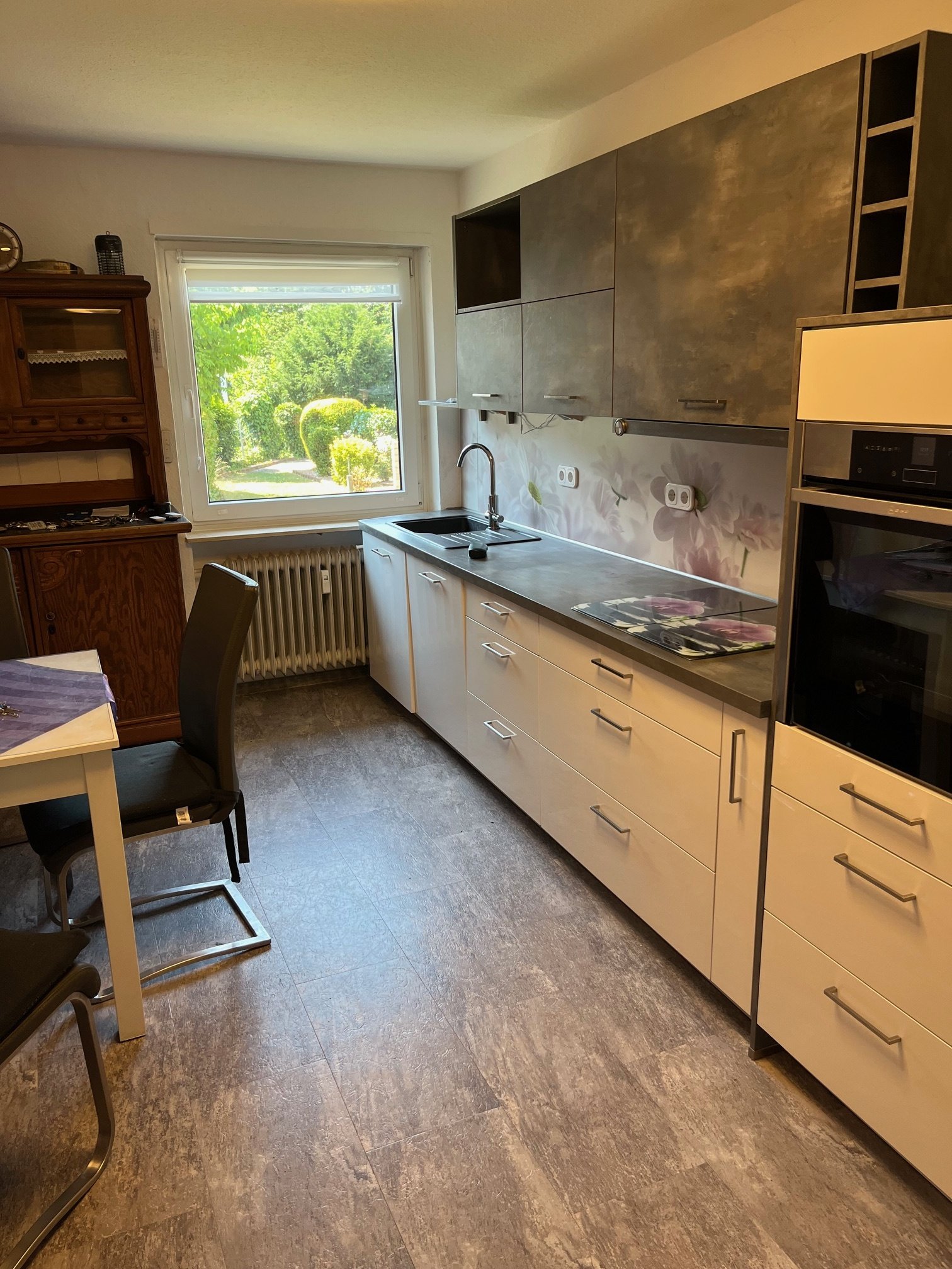 NEUNKIRCHEN : SANIERTE 3 ZKB - Wohnung mit Terrasse, Garage und Photovoltaik - Anlage !