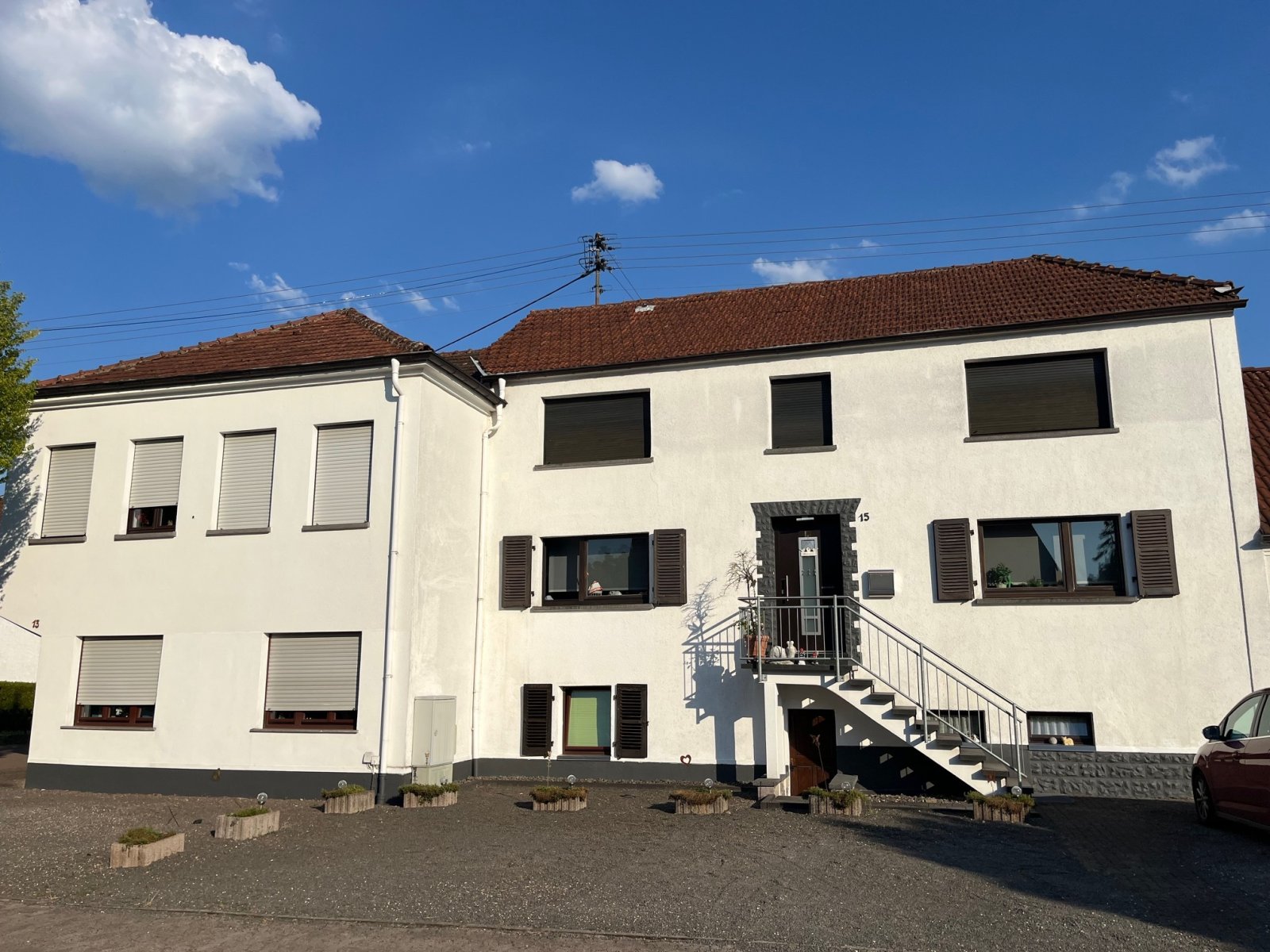 HÜTTERSDORF : KAPITALANLAGE mit 2 Familienhaus + 1 Familienhaus + HALLE + LAGER !