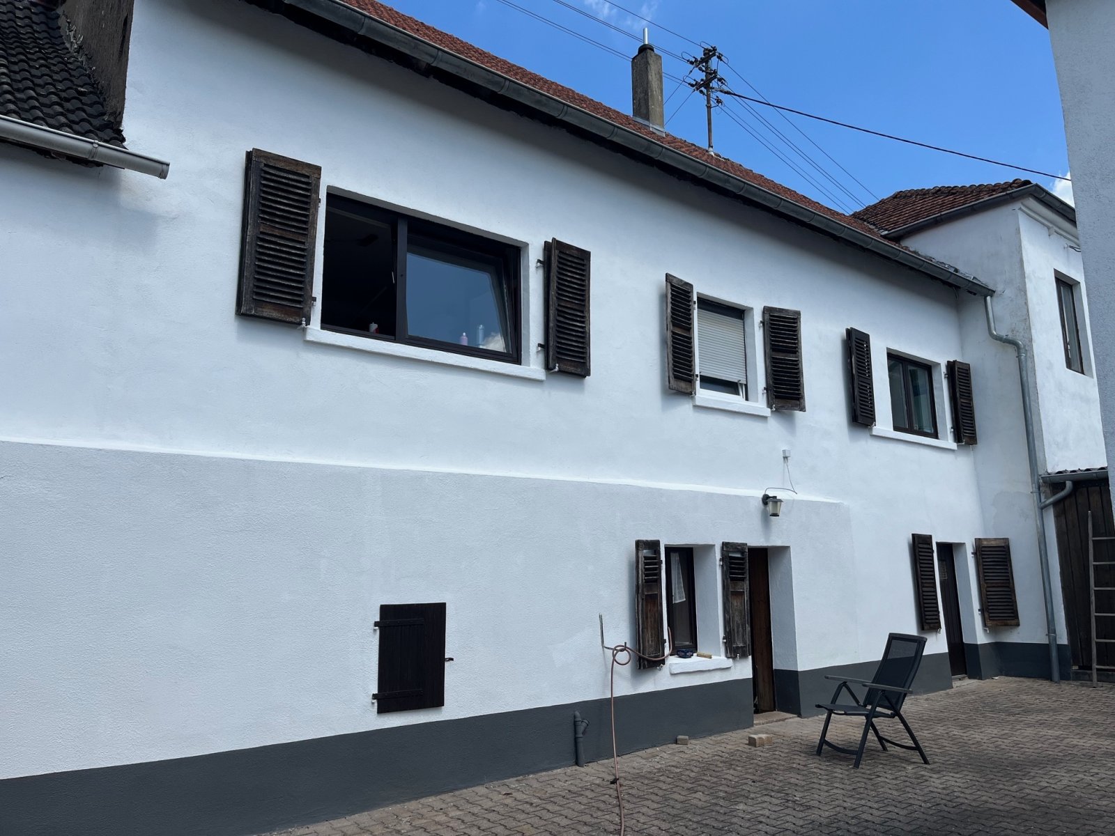 HÜTTERSDORF : KAPITALANLAGE mit 2 Familienhaus + 1 Familienhaus + HALLE + LAGER !