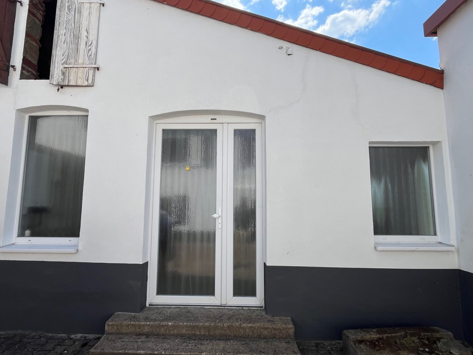 HÜTTERSDORF : KAPITALANLAGE mit 2 Familienhaus + 1 Familienhaus + HALLE + LAGER !