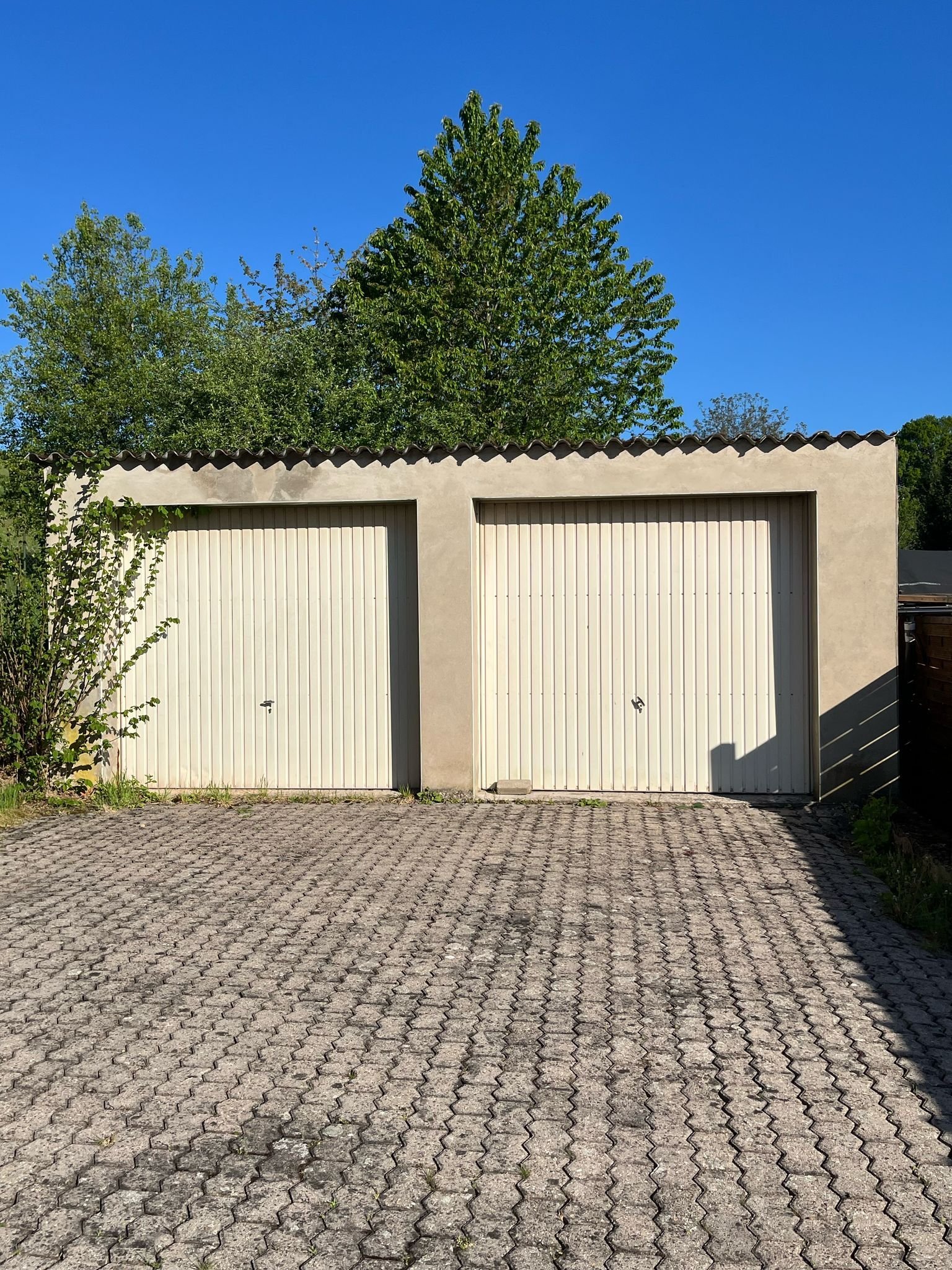1 km bis LEBACH  : 1 - 2 FH mit POTENTIAL in RANDLAGE mit 3236 m² GRUNDSTÜCK !