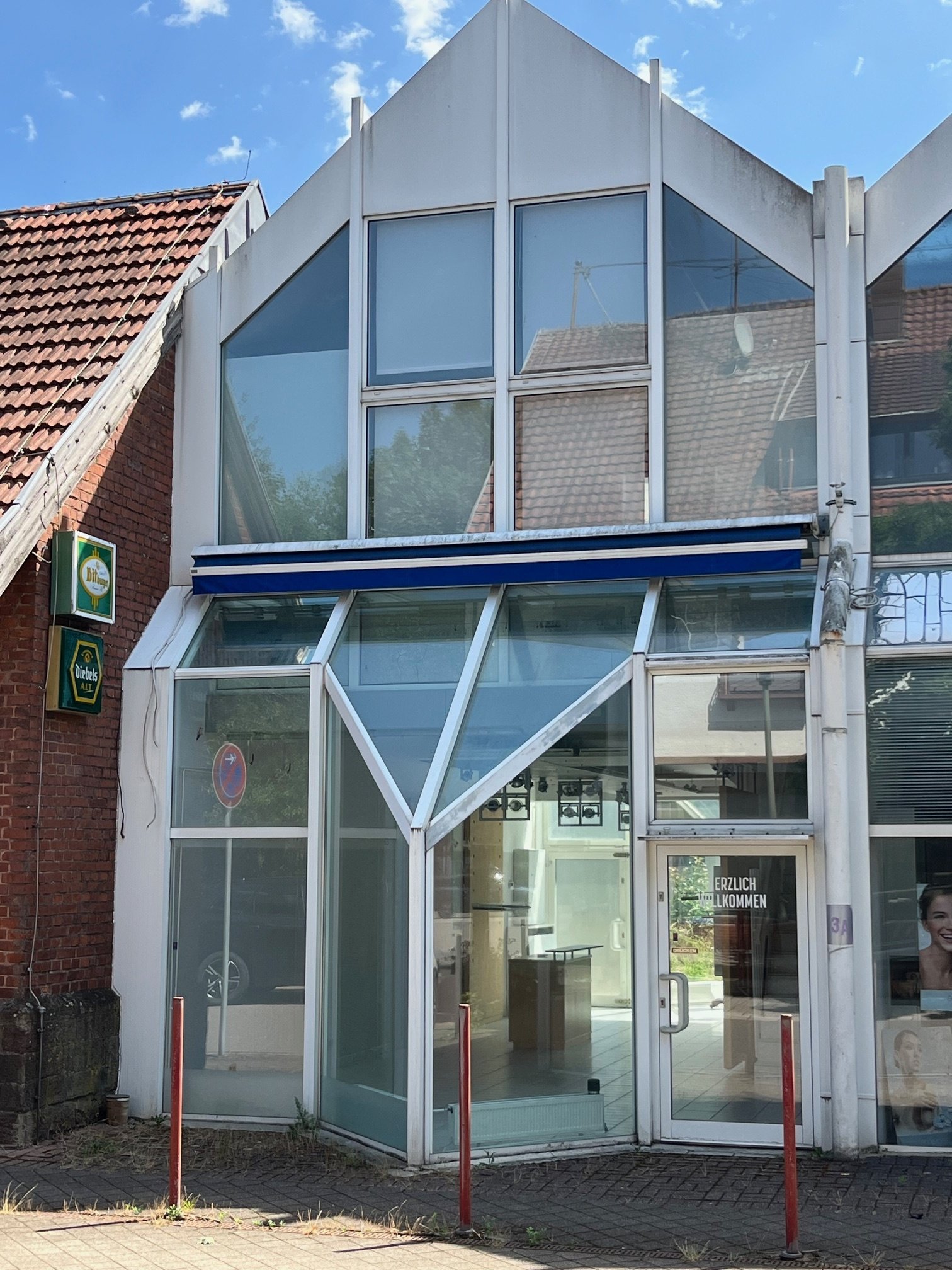 SCHMELZ : GEWERBE - BÜRO - PRAXISFLÄCHE über 2 ETAGEN  in ZENTRUM !