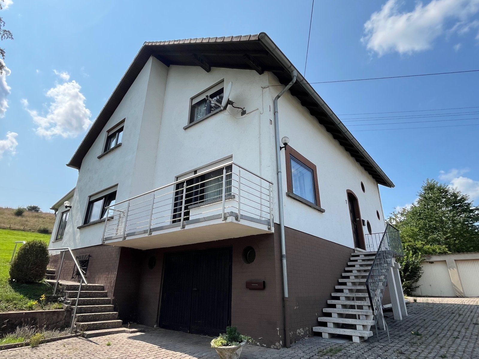 1 km bis LEBACH  : 1 - 2 FH mit POTENTIAL in RANDLAGE mit 3236 m² GRUNDSTÜCK !