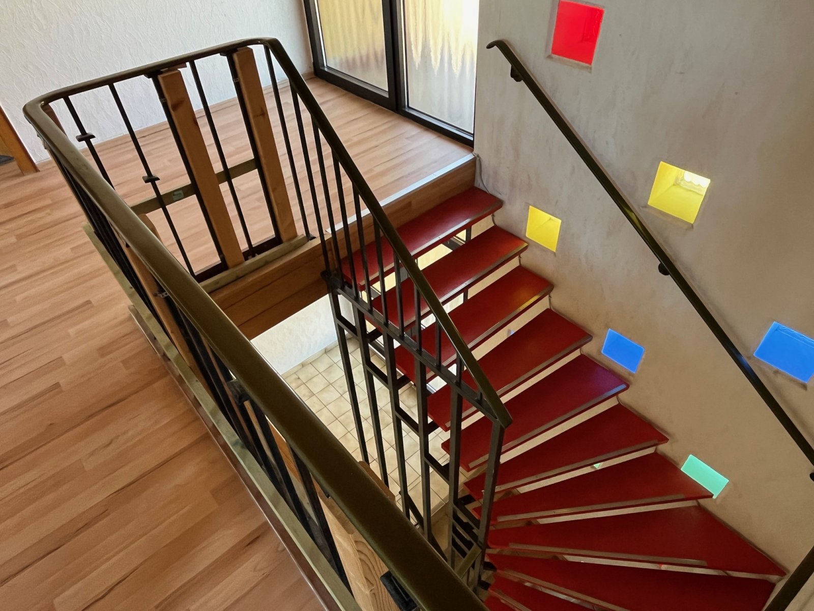 STEINBACH : Solides HAUS mit POTENTIAL , Garage und schönem GARTEN !
