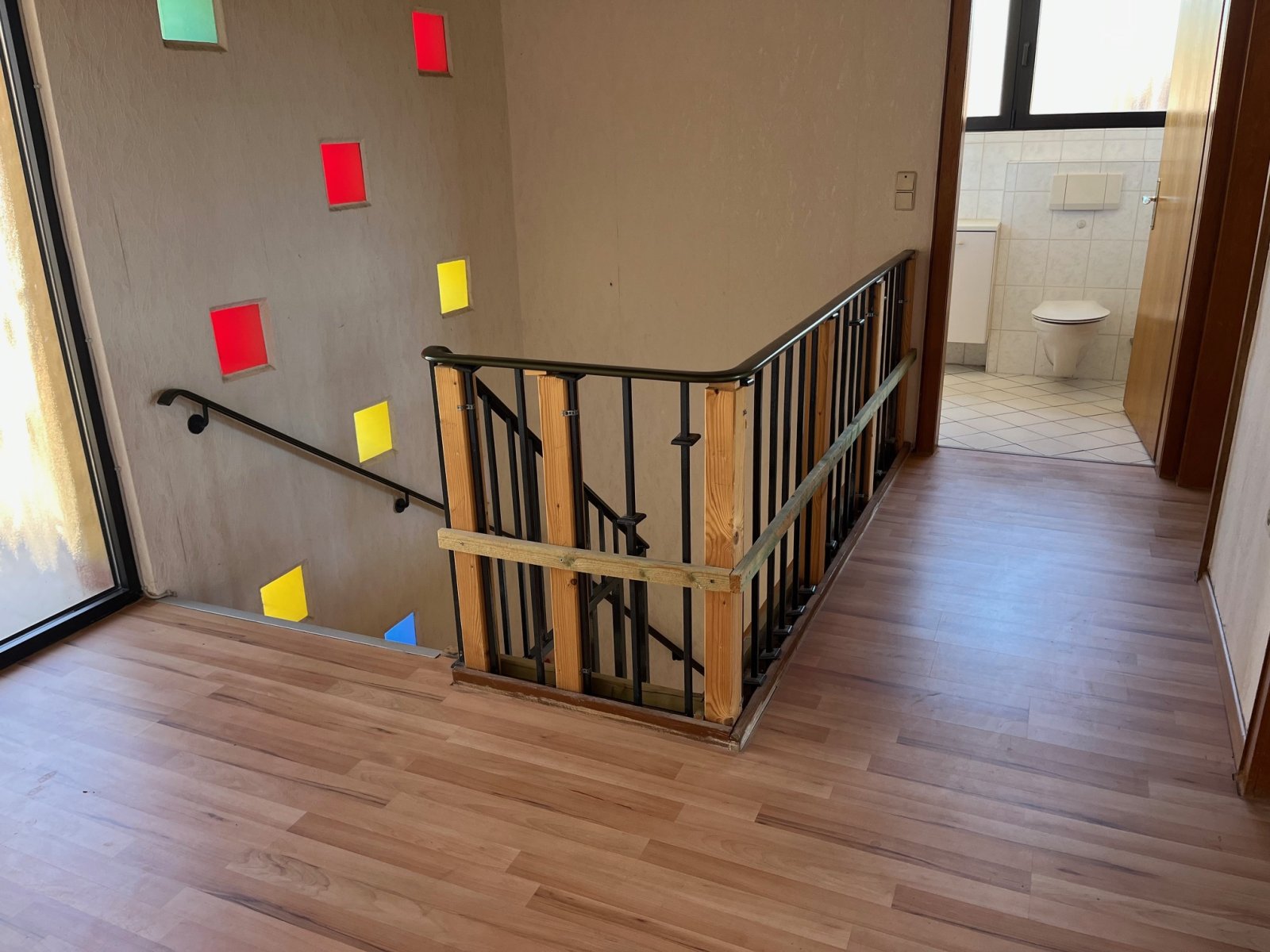 STEINBACH : Solides HAUS mit POTENTIAL , Garage und schönem GARTEN !