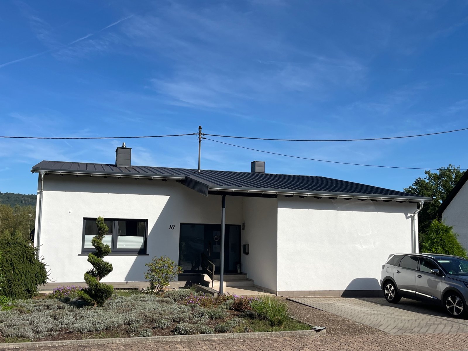 BILSDORF : 2019 renovierter BUNGALOW mit 1350 m² TRAUMGARTEN !