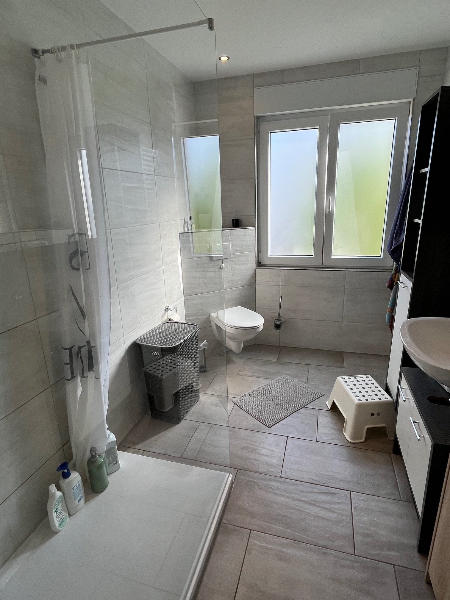 BILSDORF : 2019 renovierter BUNGALOW mit 1350 m² TRAUMGARTEN !