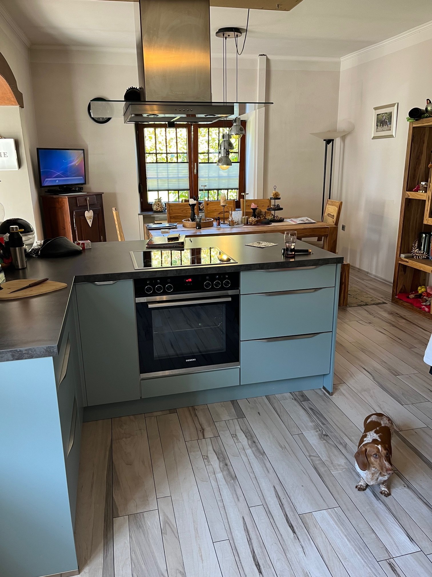 HÜTTERSDORF : STILVOLL mit CHARAKTER und 1143 m² GRUNDSTÜCK in gefragter Wohnlage !