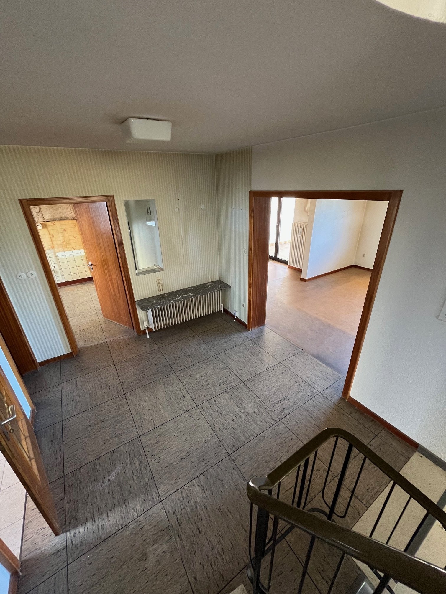 EPPELBORN : HANDWERKERHAUS mit POTENTIAL und guter RAUMAUFTEILUNG !
