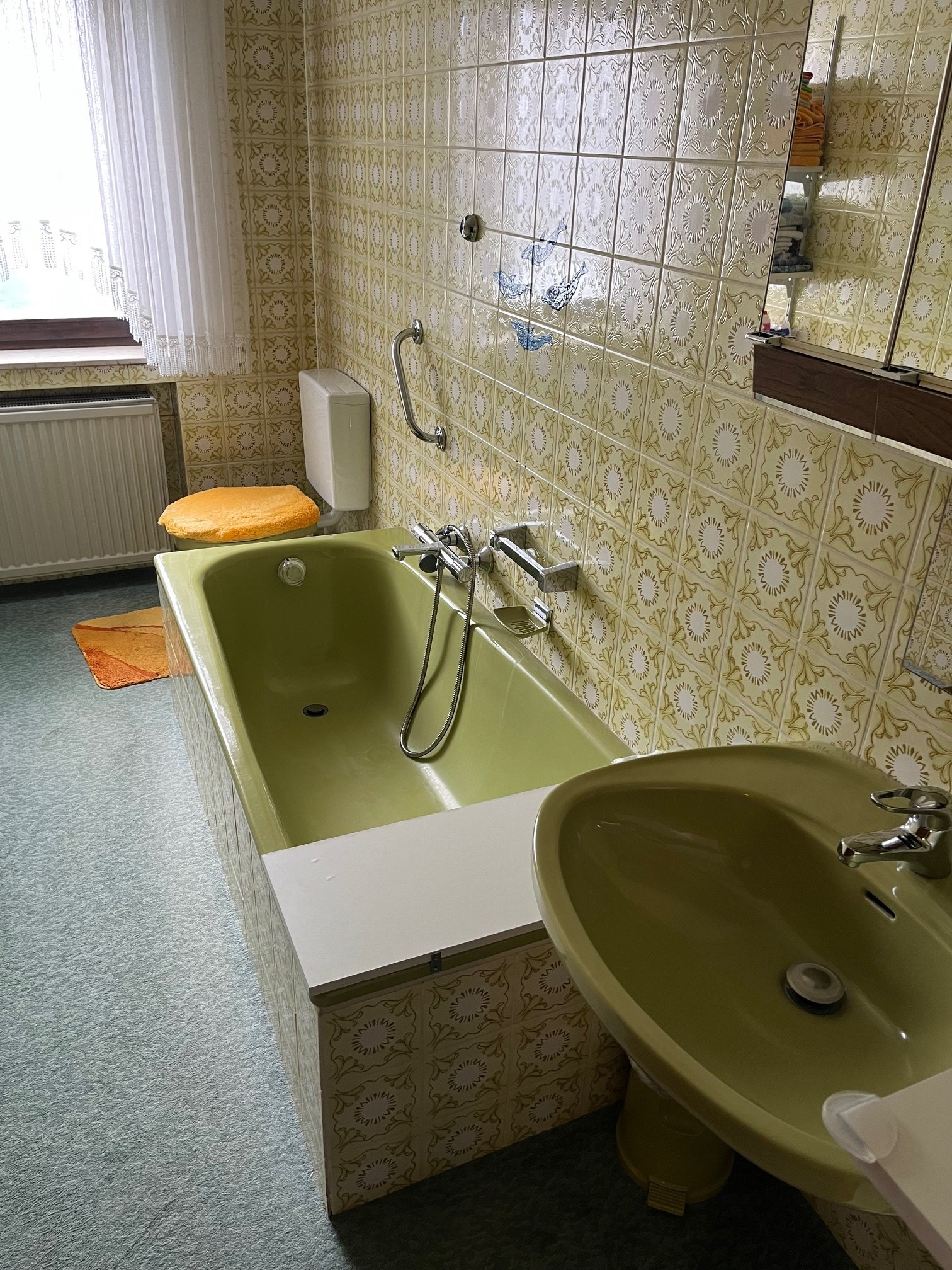 HÜTTERSDORF : Familienfreundlicher GRUNDRISS mit schönem GRUNDSTÜCK in RUHIGER Lage !