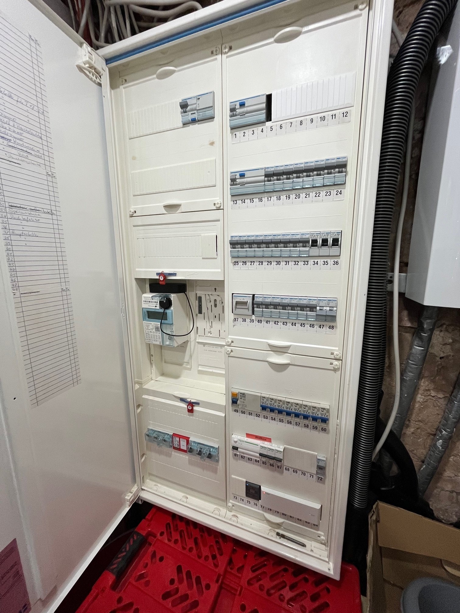 ASCHBACH : WOHNFERTIG saniertes SCHMUCKSTÜCK mit schönem GARTEN ! 