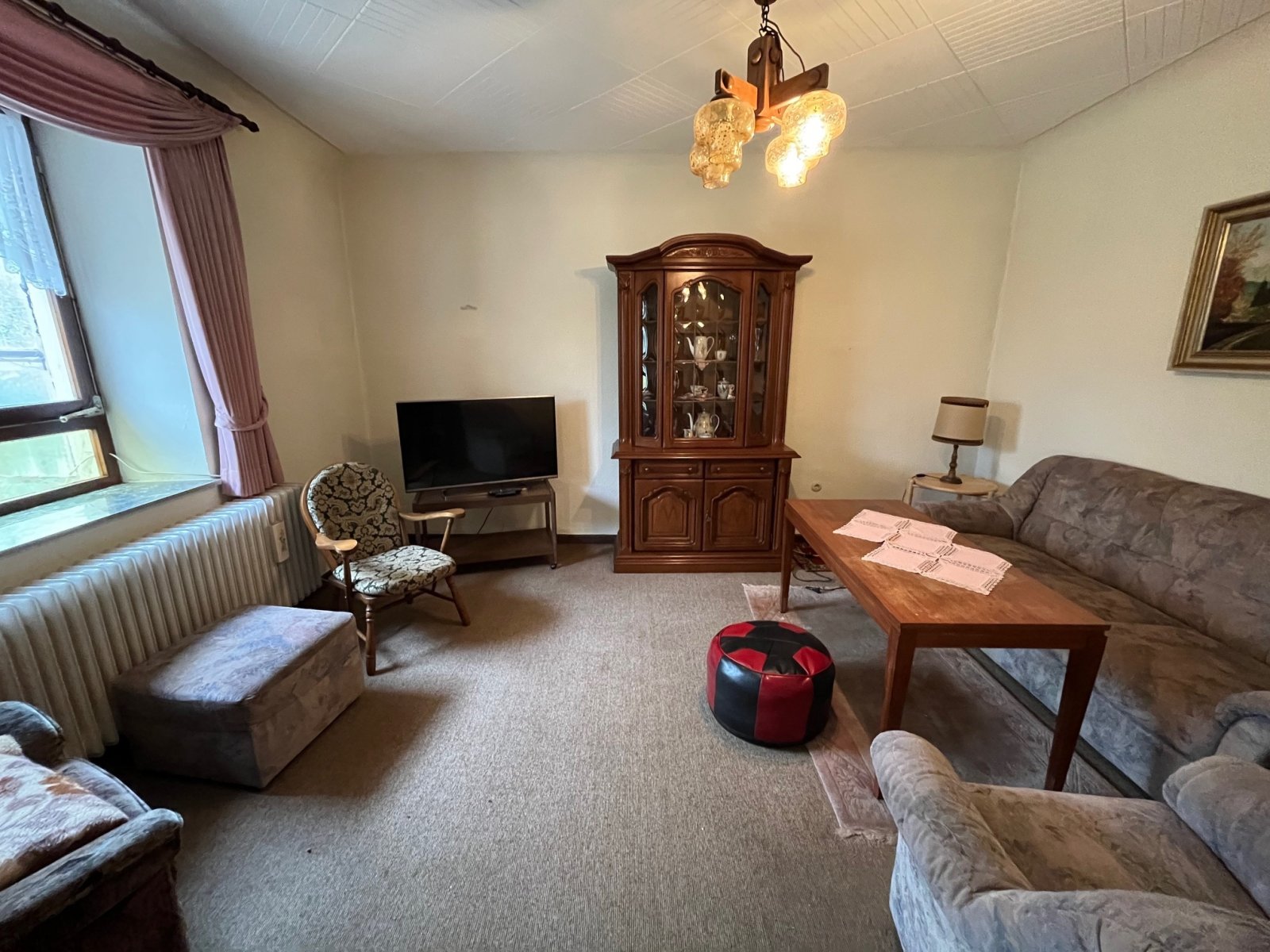 HÜTTERSDORF : GROSSES Haus (ca. 200 m² WF ) mit BACHLAUF für HANDWERKER in ruhiger LAGE !