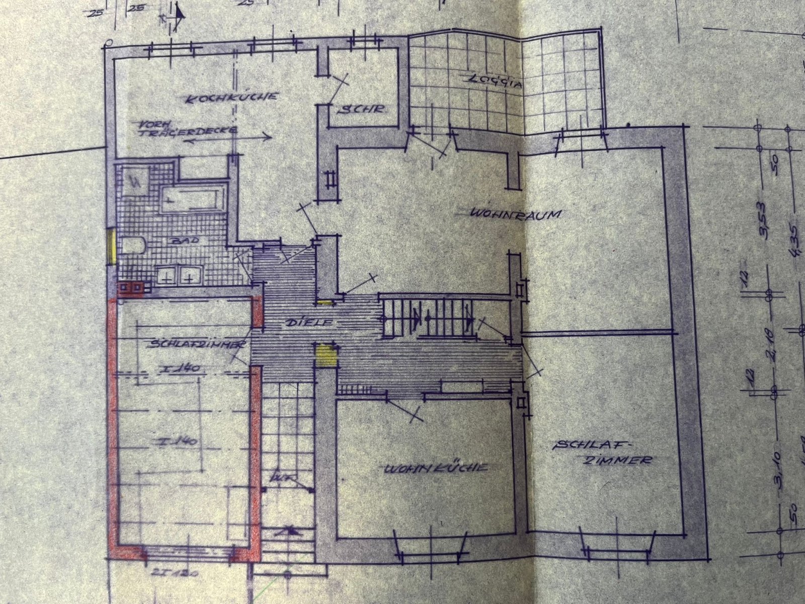HÜTTERSDORF : GROSSES Haus (ca. 200 m² WF ) mit BACHLAUF für HANDWERKER in ruhiger LAGE !