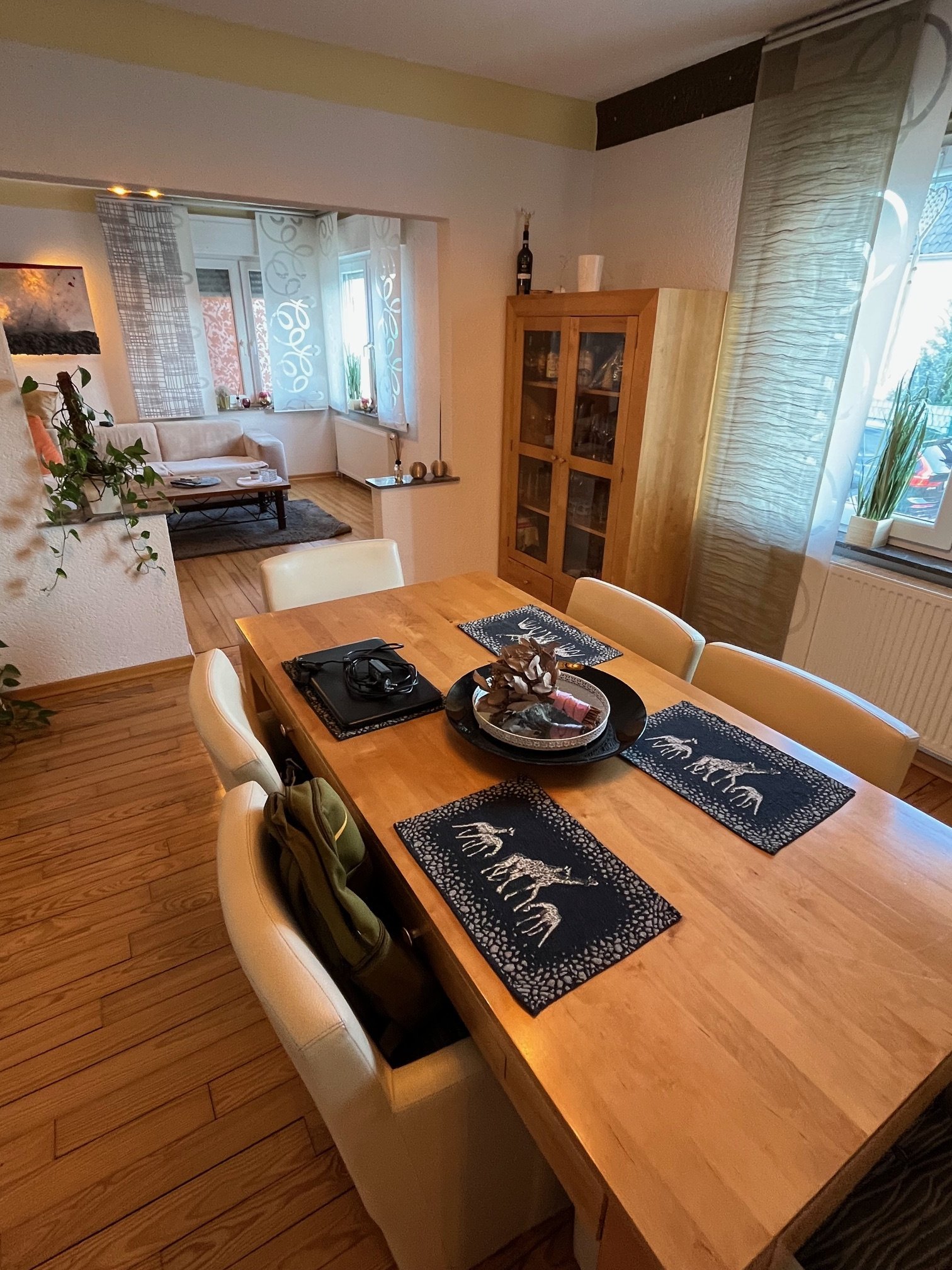 LEBACH :  WOHNFERTIG modernisiert in CITY - NAHER Lage mit tollem GARTEN !   