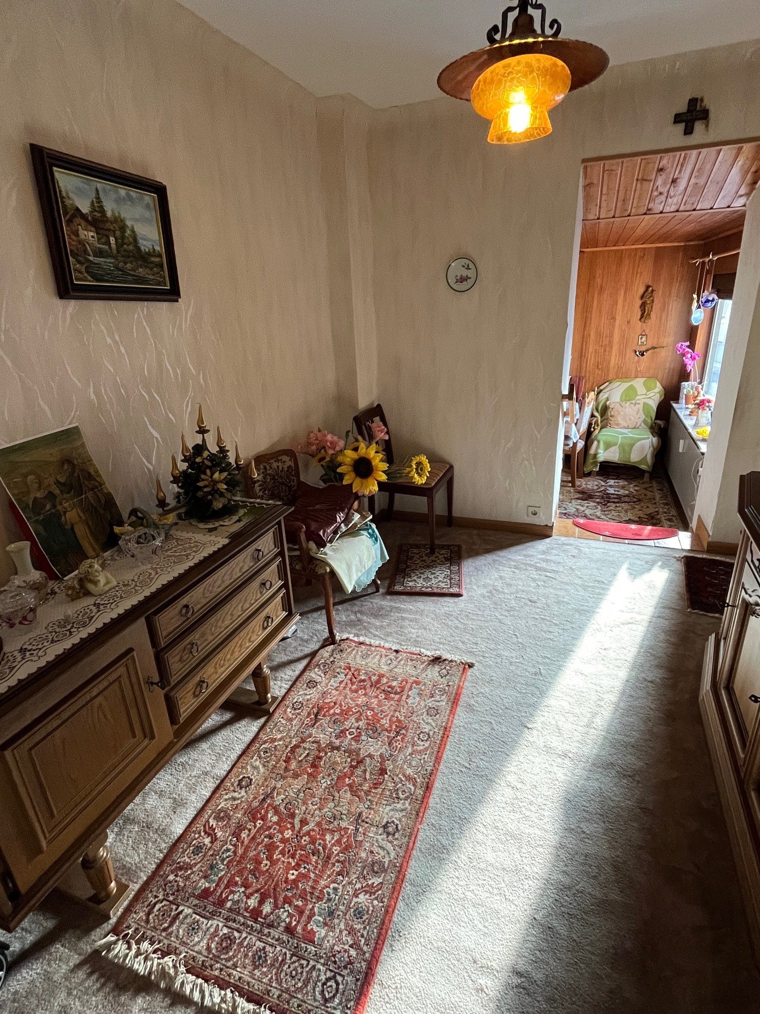 SCHMELZ : Großzügiges OBJEKT mit POTENTIAL und PV - ANLAGE in Zentrumsnähe !