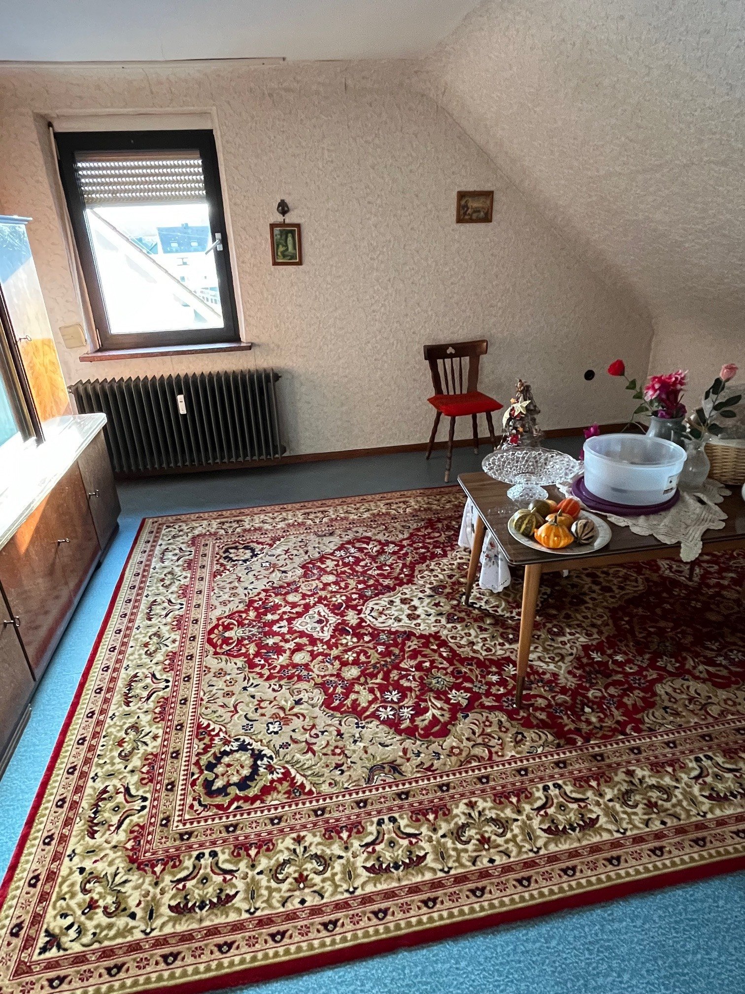 SCHMELZ : Großzügiges OBJEKT mit POTENTIAL und PV - ANLAGE in Zentrumsnähe !