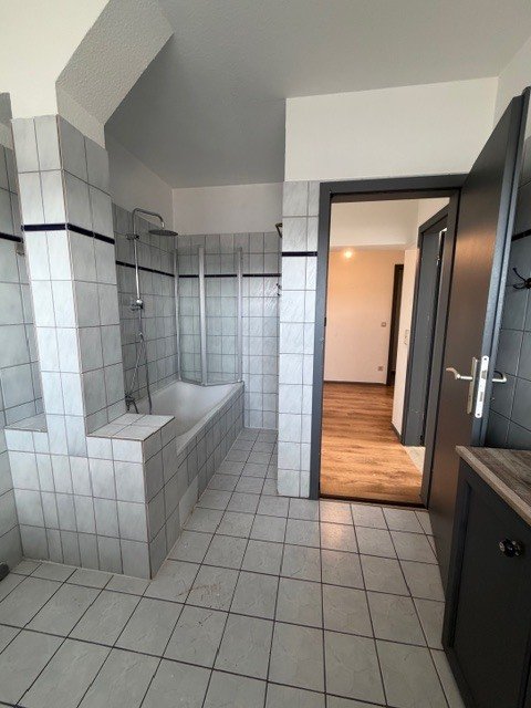 SCHMELZ : Vermietete stilvolle KAPITALANLAGE = ALTES RATHAUS = sucht NEUE Eigentümer !    