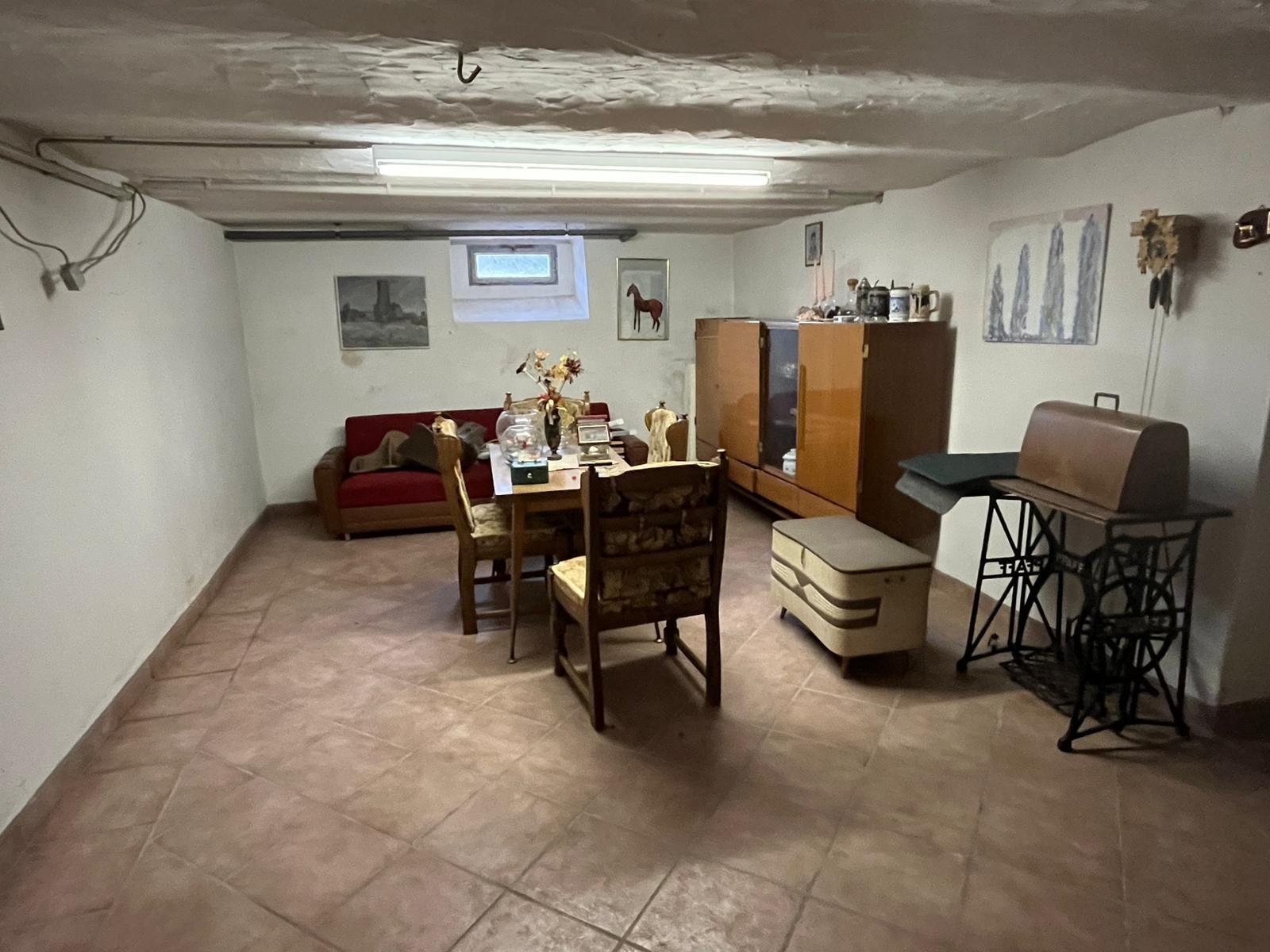 THOLEY / NEIPEL : Solides 1 - 2 FH mit Potential in ruhiger Wohnlage !  