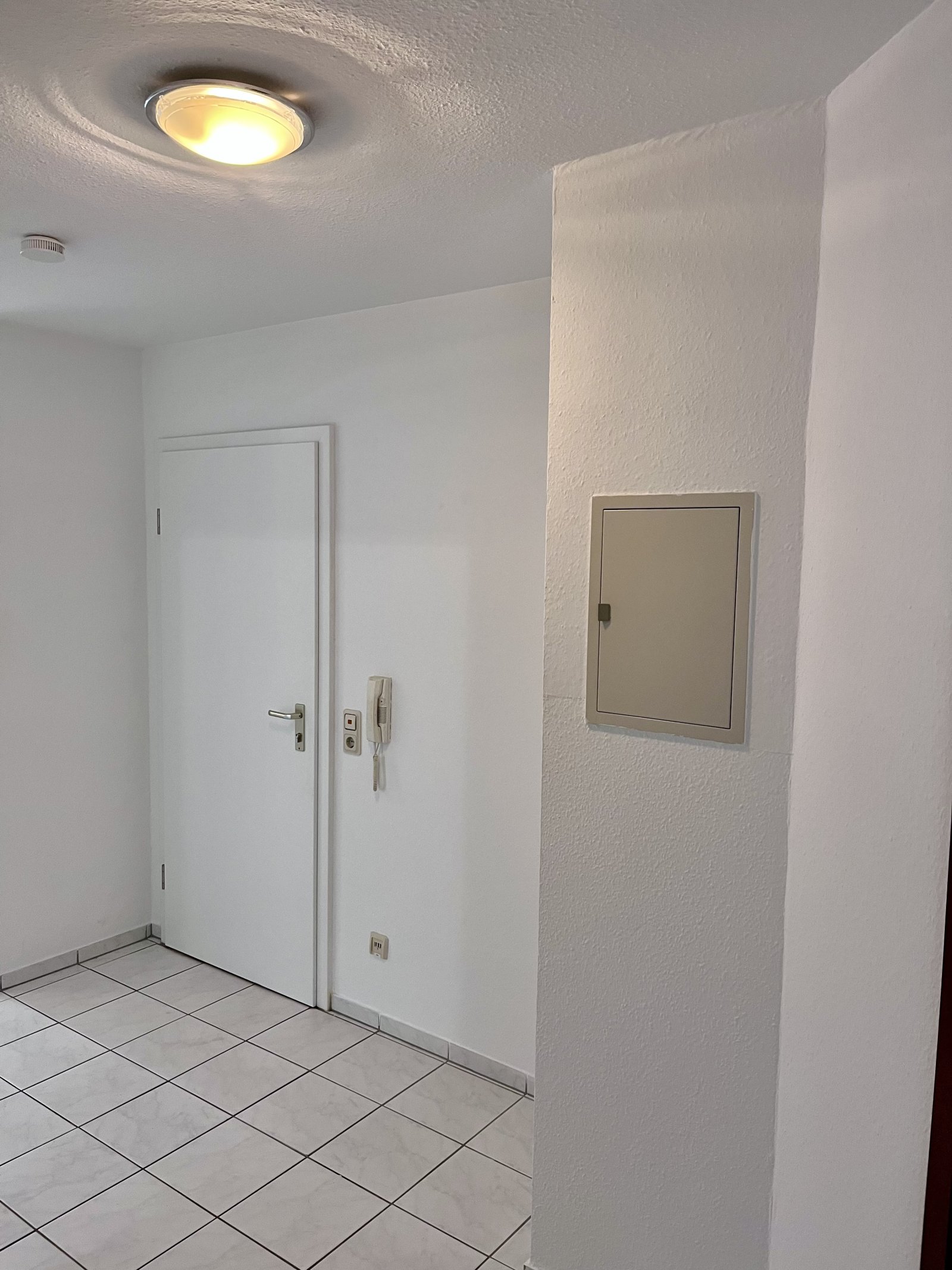 SCHEIDT : Gepflegte 3 ZKB - Wohnung zum SELBSTBEZUG oder KAPITALANLAGE !